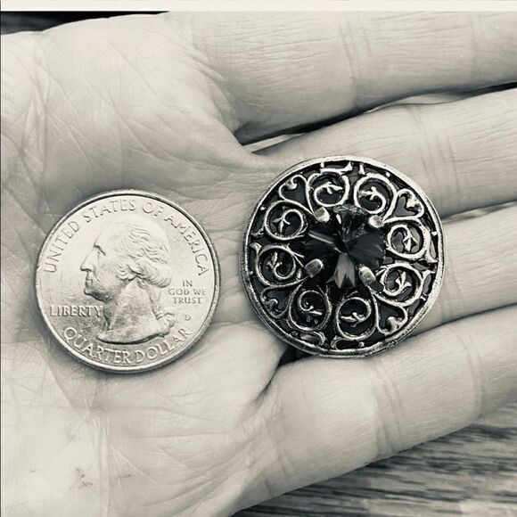 Handcrafted Earrings with Blue Swarovski Crystal - Picture 6 of 6